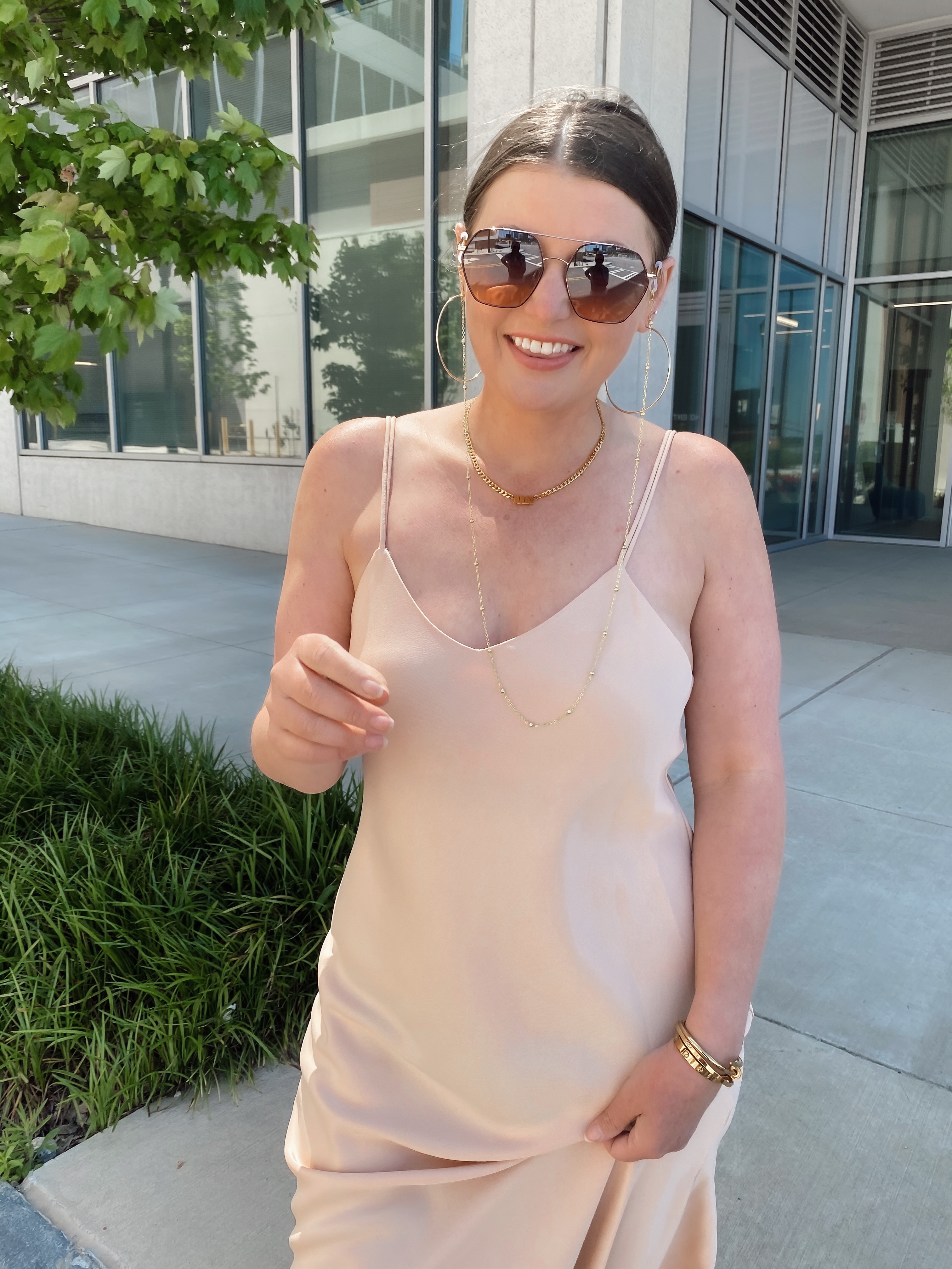 5 WAYS TO STYLE A SLIP DRESS FOR SUMMER: http://www.juliamarieb.com/2020/05/06/ro5:-slip-dress/ | @julia.marie.b