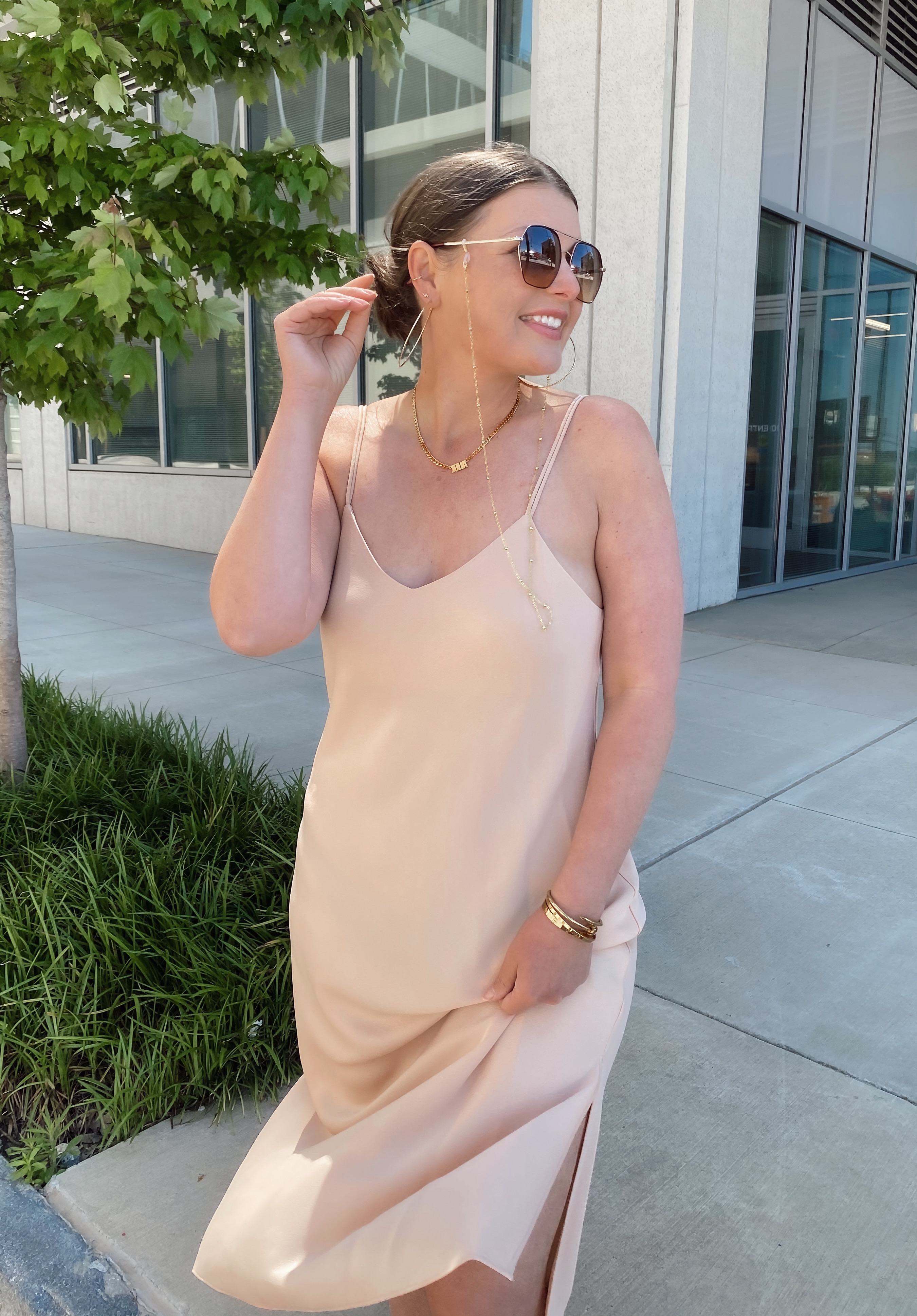 5 WAYS TO STYLE A SLIP DRESS FOR SUMMER: http://www.juliamarieb.com/2020/05/06/ro5:-slip-dress/ | @julia.marie.b