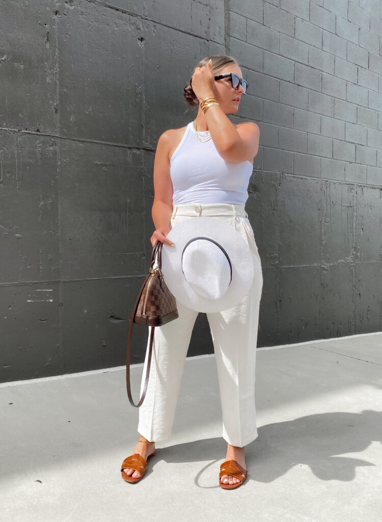 5 WAYS TO WEAR LOUIS VUITTON ALMA BB FOR SUMMER http://www.juliamarieb.com/2020/06/21/5-ways-to-style-louis-vuitton-alma-bb-for-summer-|-the-rule-of-5/ @julia.marie.b