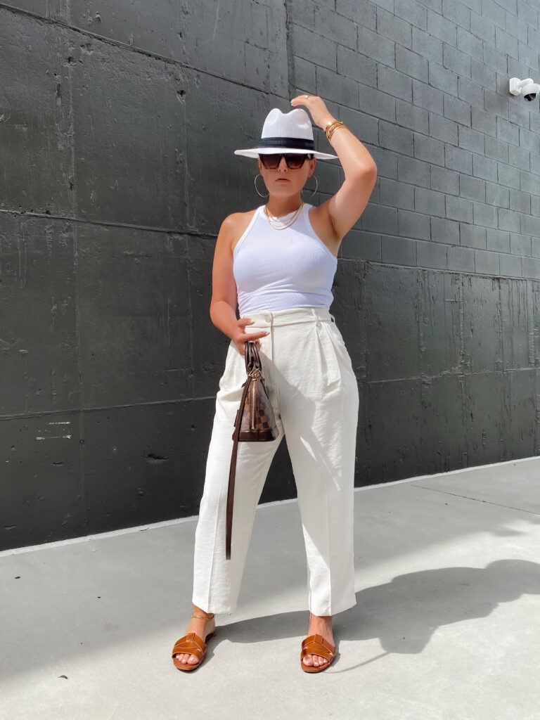 5 WAYS TO WEAR LOUIS VUITTON ALMA BB FOR SUMMER http://www.juliamarieb.com/2020/06/21/5-ways-to-style-louis-vuitton-alma-bb-for-summer-|-the-rule-of-5/ @julia.marie.b