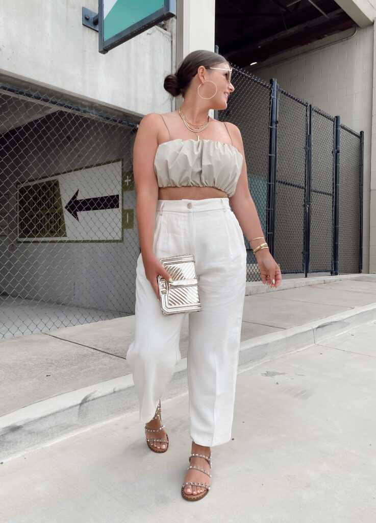 NEUTRAL OUTFIT IDEAS FOR SUMMER: http://www.juliamarieb.com/2020/07/12/5-neutral-outfit-ideas-for-summer/. @julia.marie.b