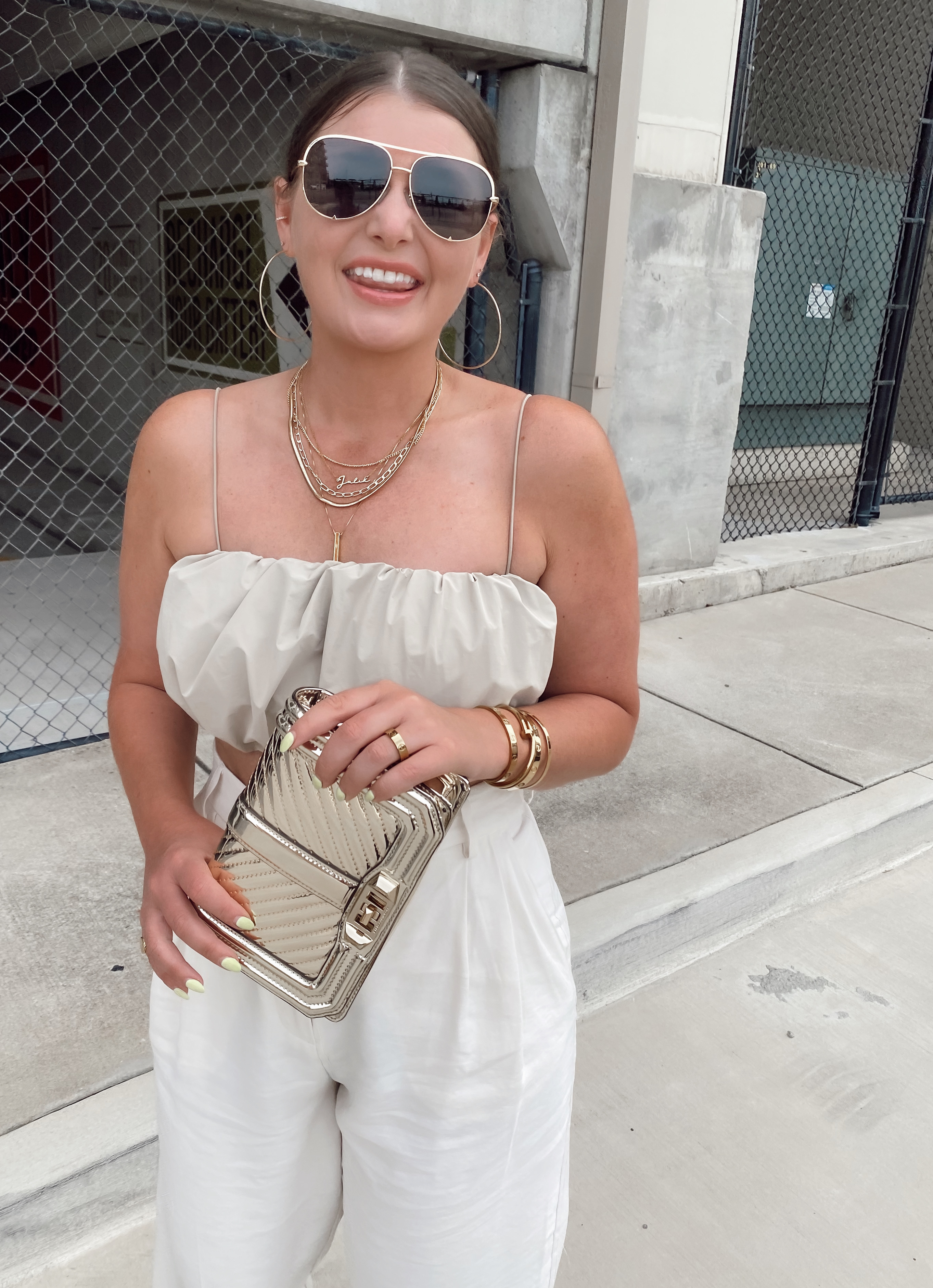 NEUTRAL OUTFIT IDEAS FOR SUMMER: http://www.juliamarieb.com/2020/07/12/5-neutral-outfit-ideas-for-summer/. @julia.marie.b