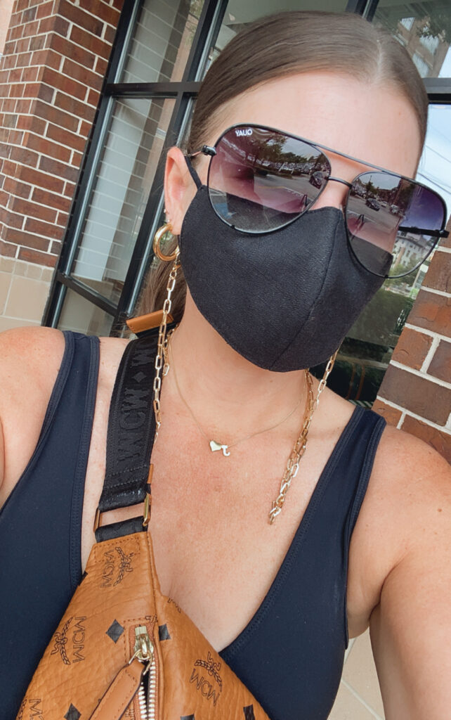 THE BEST LIGHTWEIGHT BREATHABLE FACE MASKS & HOW TO STYLE THEM: http://www.juliamarieb.com/2020/09/06/face-masks-but-make-it-fashion/   |   @julia.marie.b