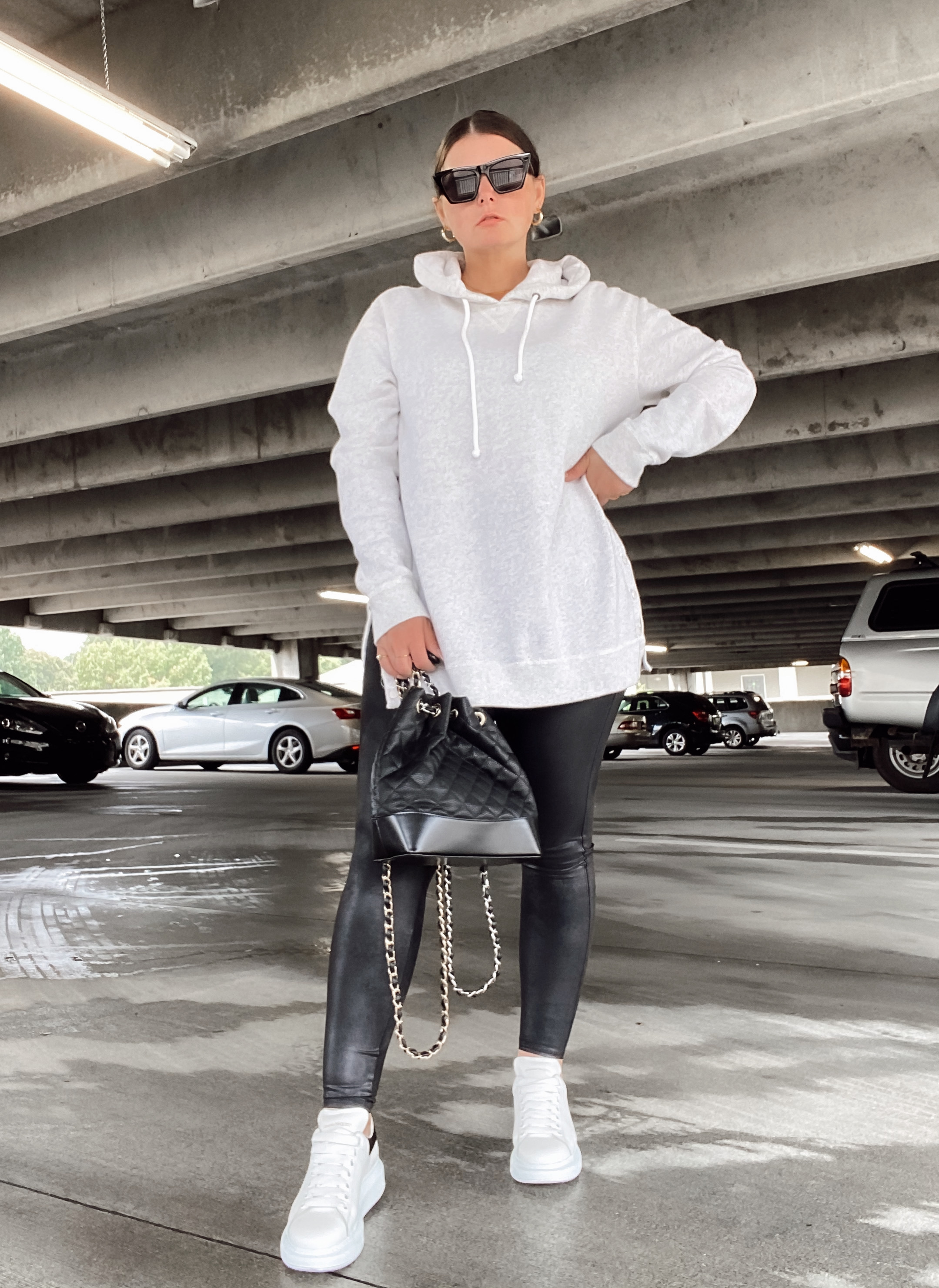 5 WAYS TO WEAR SPANX LEATHER LEGGINGS: http://www.juliamarieb.com/2020/10/04/5-ways-to-wear-spanx-leather-leggings-|-the-real-of-5/ @julia.marie.b