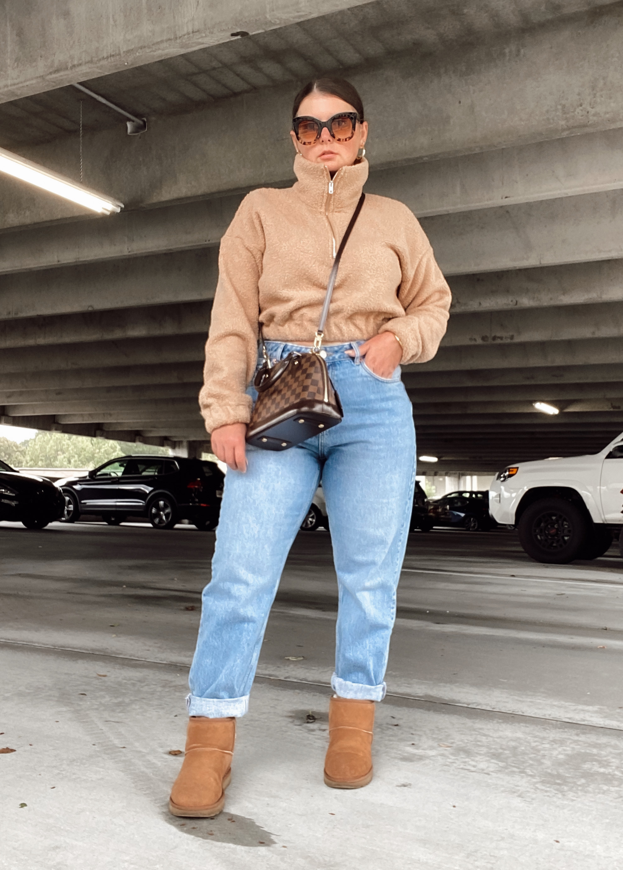 5 FALL OUTFITS IDEAS FROM AMAZON: http://www.juliamarieb.com/2020/11/01/5-amazon-fall-outfits/. | @julia.marie.b