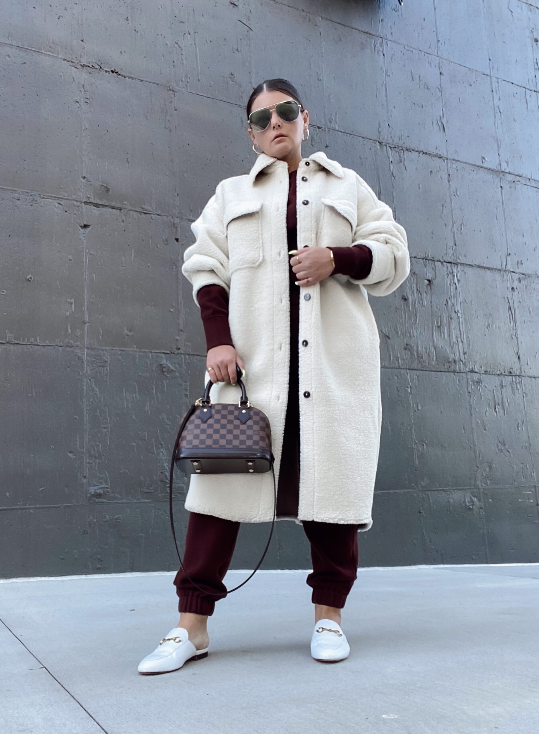 5 WAYS TO WEAR A SHACKET: http://www.juliamarieb.com/2020/11/15/ro5:-shacket/   |    @julia.marie.b