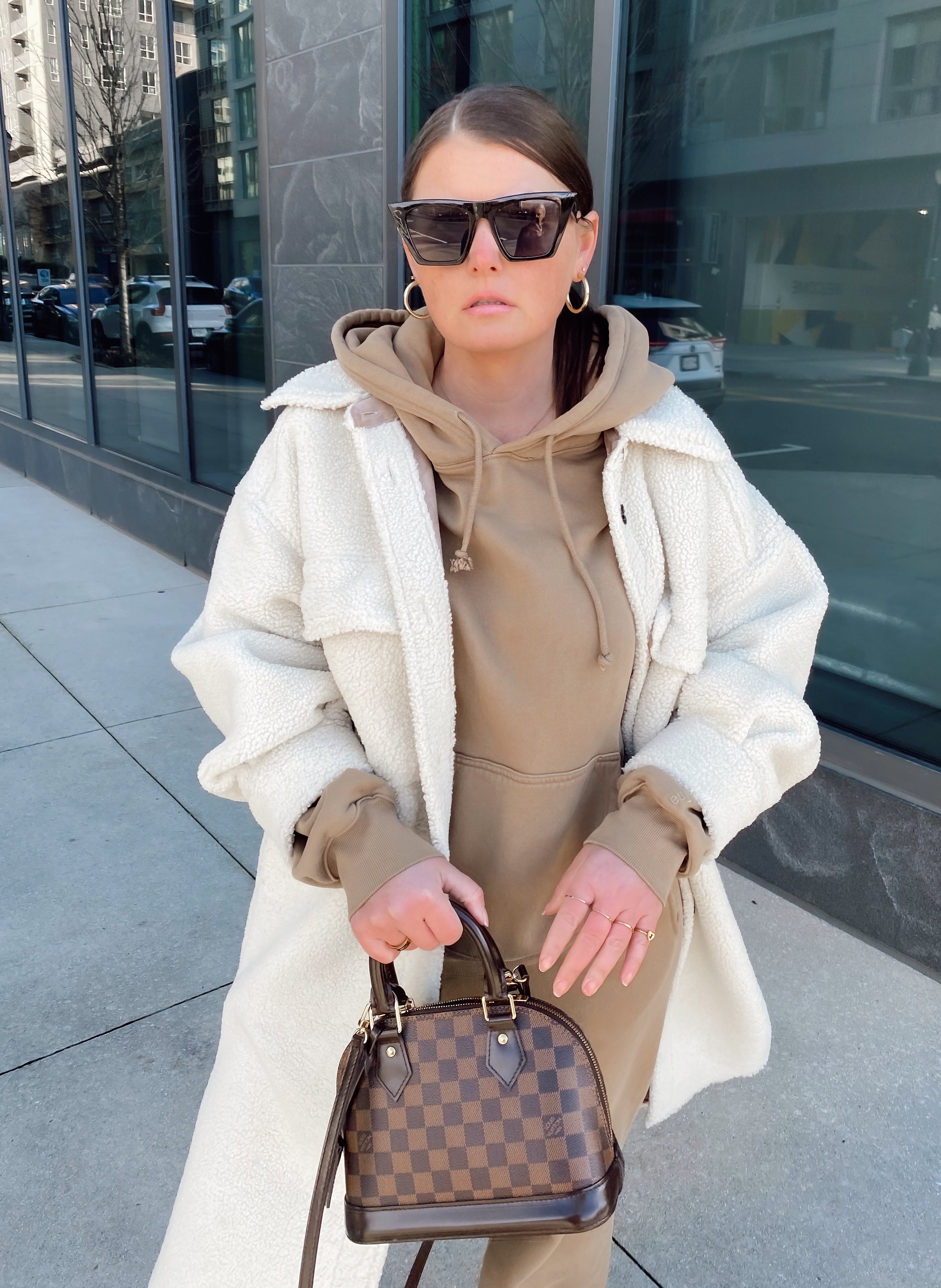 8 SWEATSUIT OUTFIT IDEAS FOR WINTER: http://www.juliamarieb.com/2021/01/03/8-sweatsuit-outfit-ideas-for-winter/ | @julia.marie.b