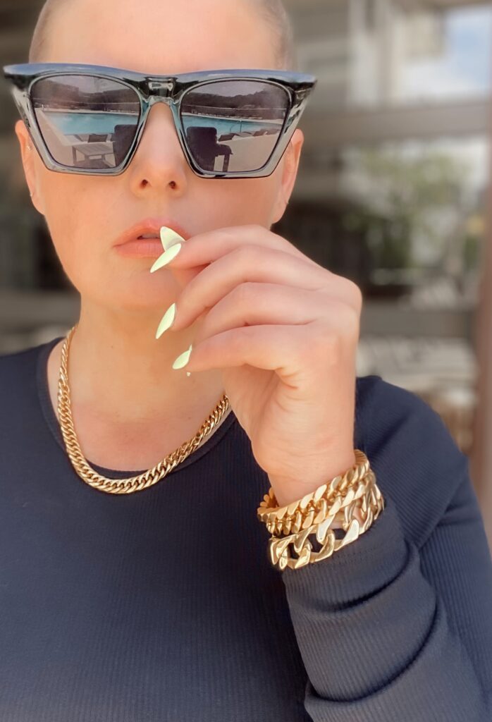 SUMMER GOLD BRACELET STACK: http://www.juliamarieb.com/2021/05/14/my-current-bracelet-stack:-victoria-emerson-sale/.  @julia.marie.b