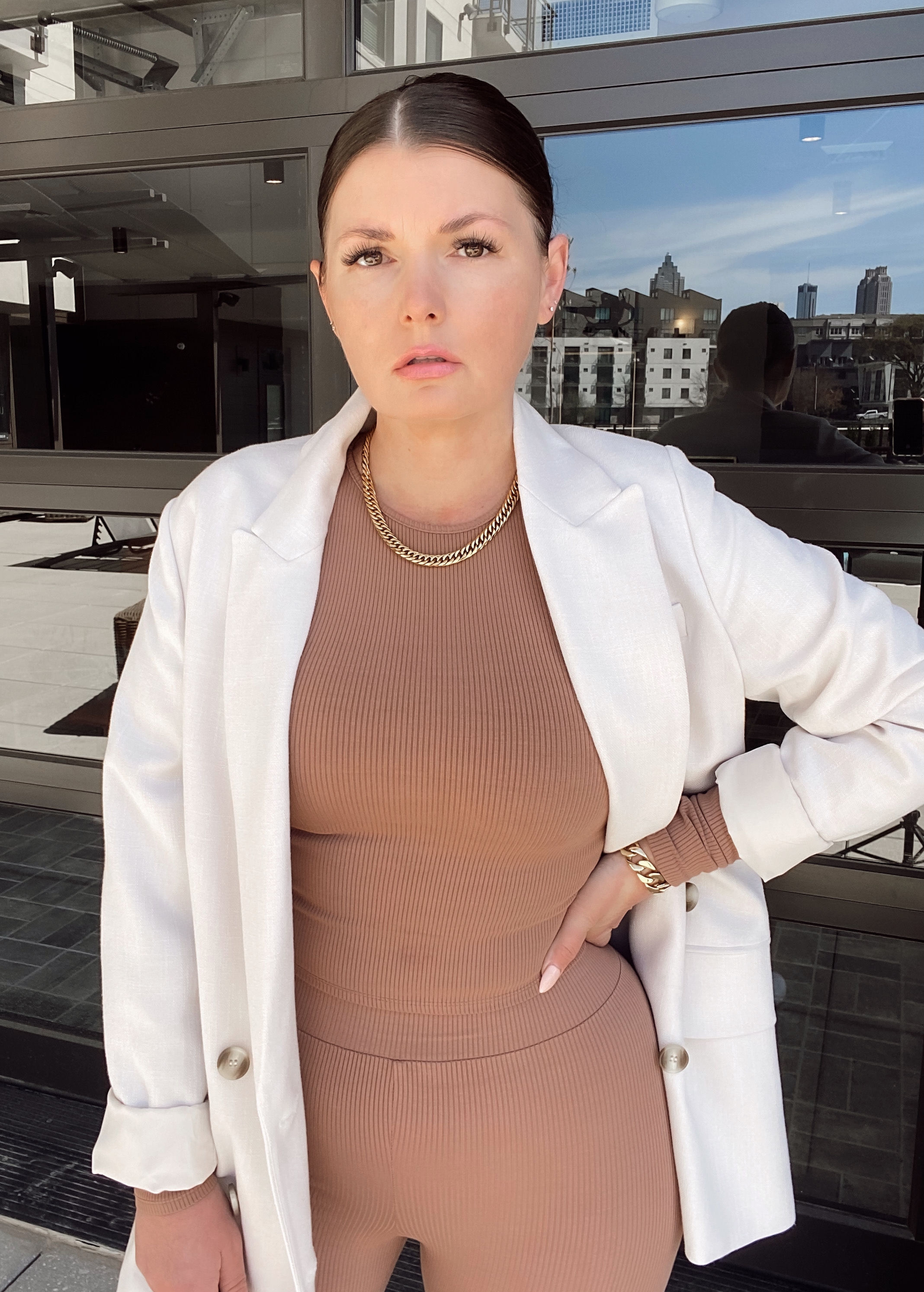 5 WAYS TO STYLE A BLAZER FOR SUMMER: http://www.juliamarieb.com/2021/05/19/5-ways-to-style:-blazer-for-summer-|-the-rule-of-5/.  |.  @julia.marie.b