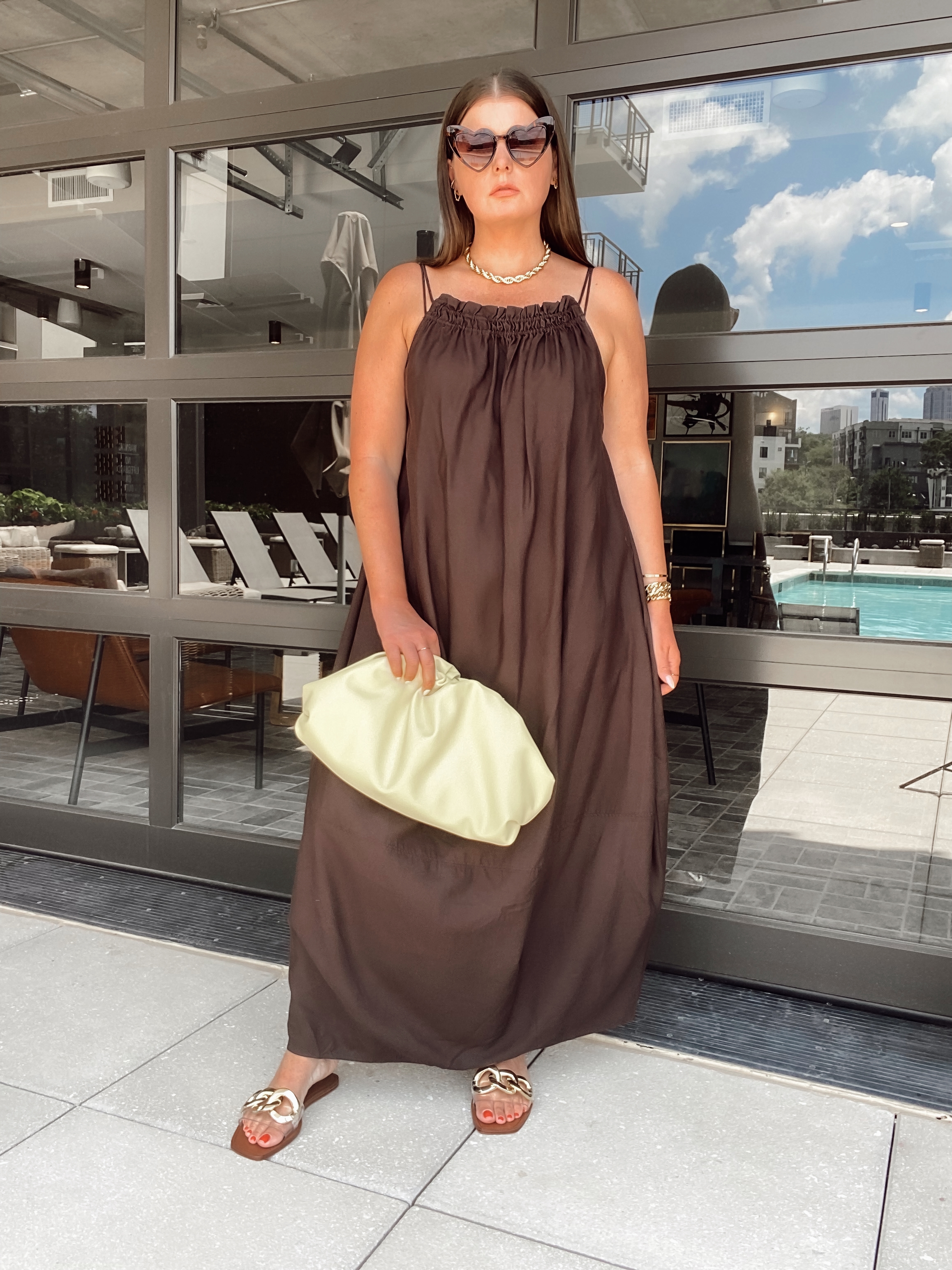 30 SUMMER OUTFIT IDEAS: http://www.juliamarieb.com/2021/06/20/30-summer-outfit-ideas:-hot-girl-summer-styling-series-week-3/. @julia.marie.b