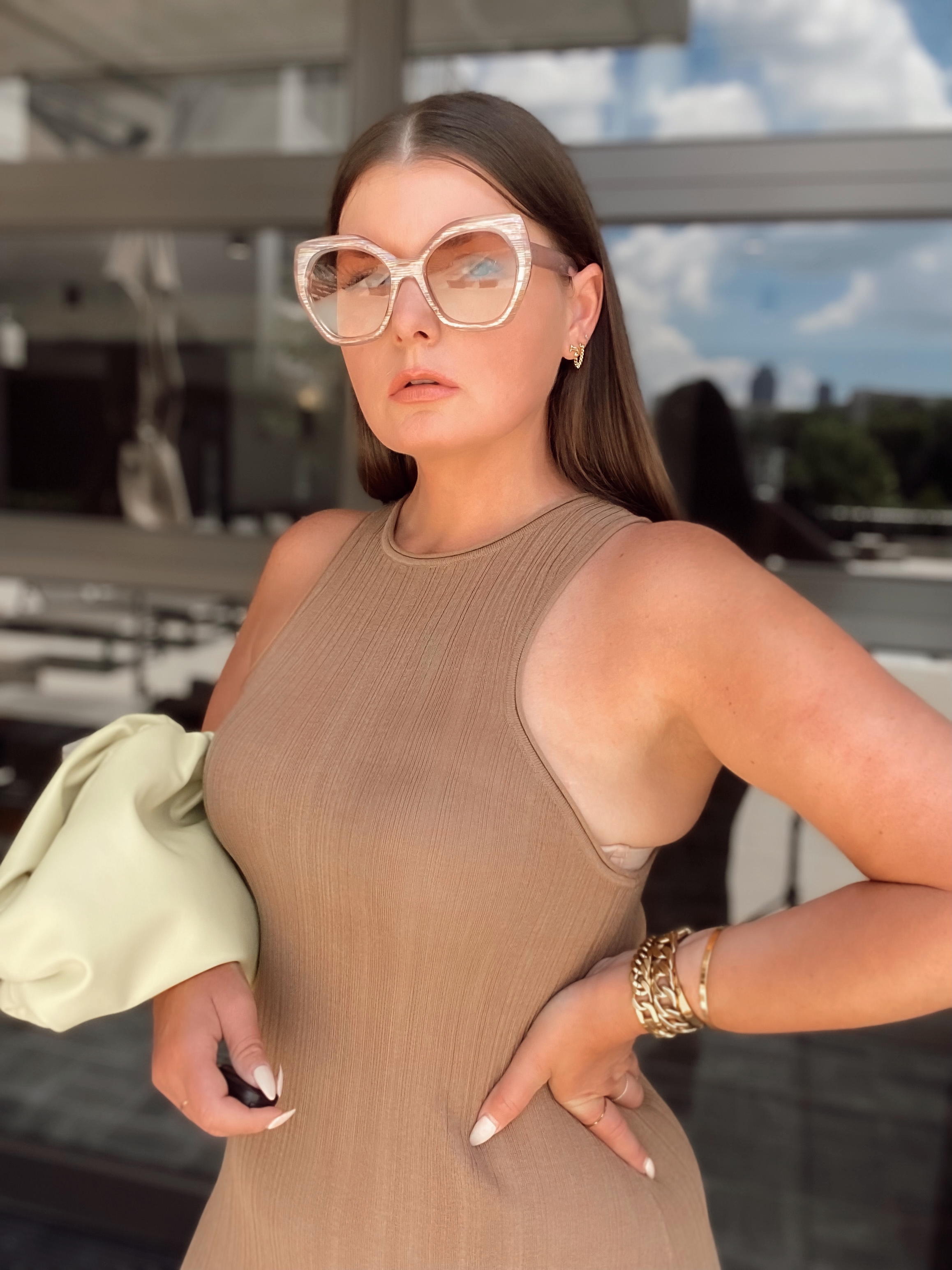 30 SUMMER OUTFIT IDEAS: http://www.juliamarieb.com/2021/06/20/30-summer-outfit-ideas:-hot-girl-summer-styling-series-week-3/. @julia.marie.b