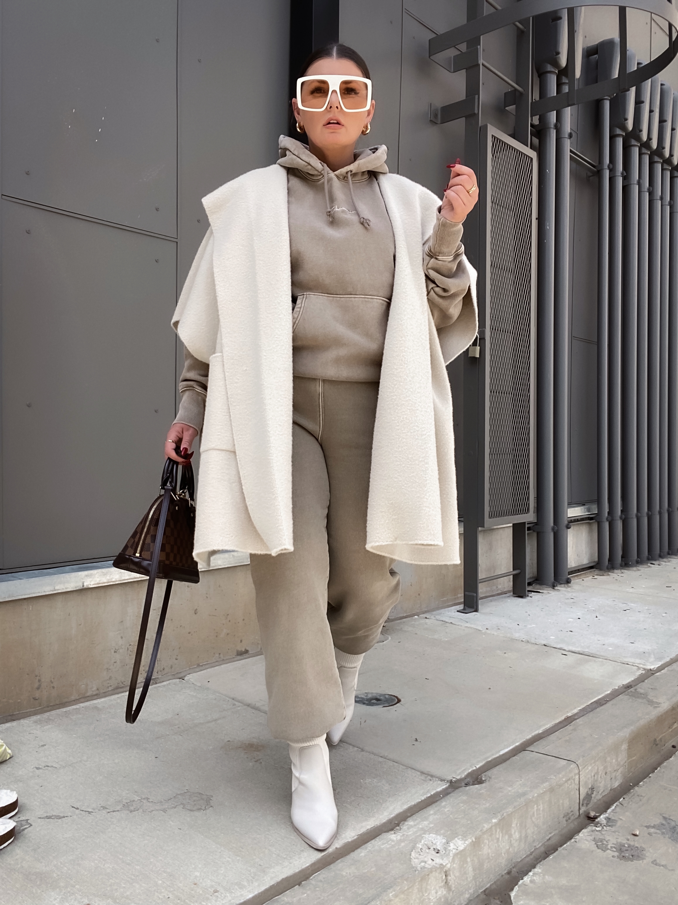 30 FALL OUTFIT IDEAS: http://www.juliamarieb.com/2021/10/03/30-fall-outfit-ideas:-girls-night-out-week/