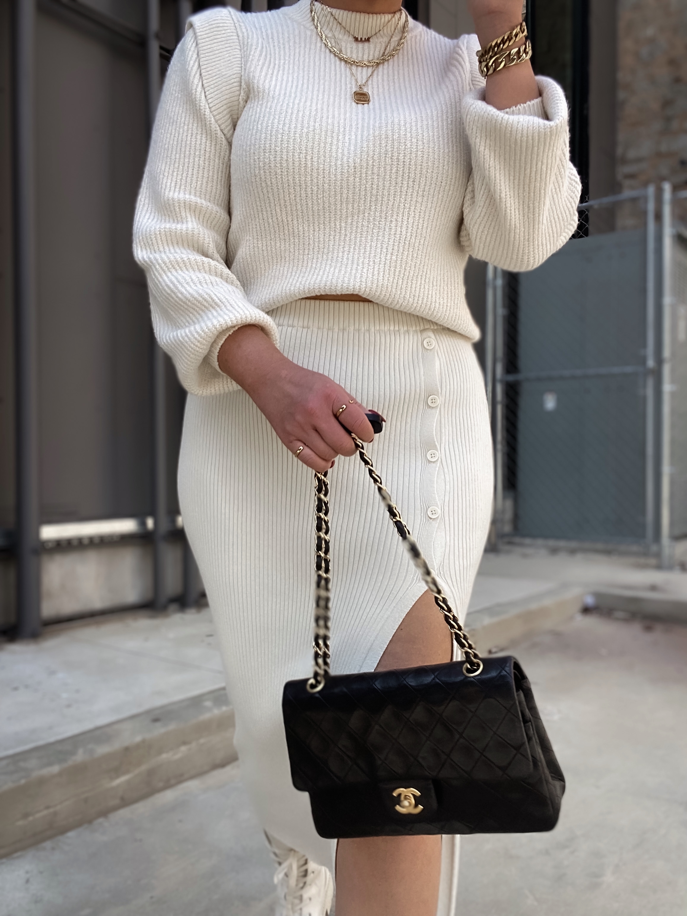 30 FALL OUTFIT IDEAS: http://www.juliamarieb.com/2021/10/03/30-fall-outfit-ideas:-girls-night-out-week/