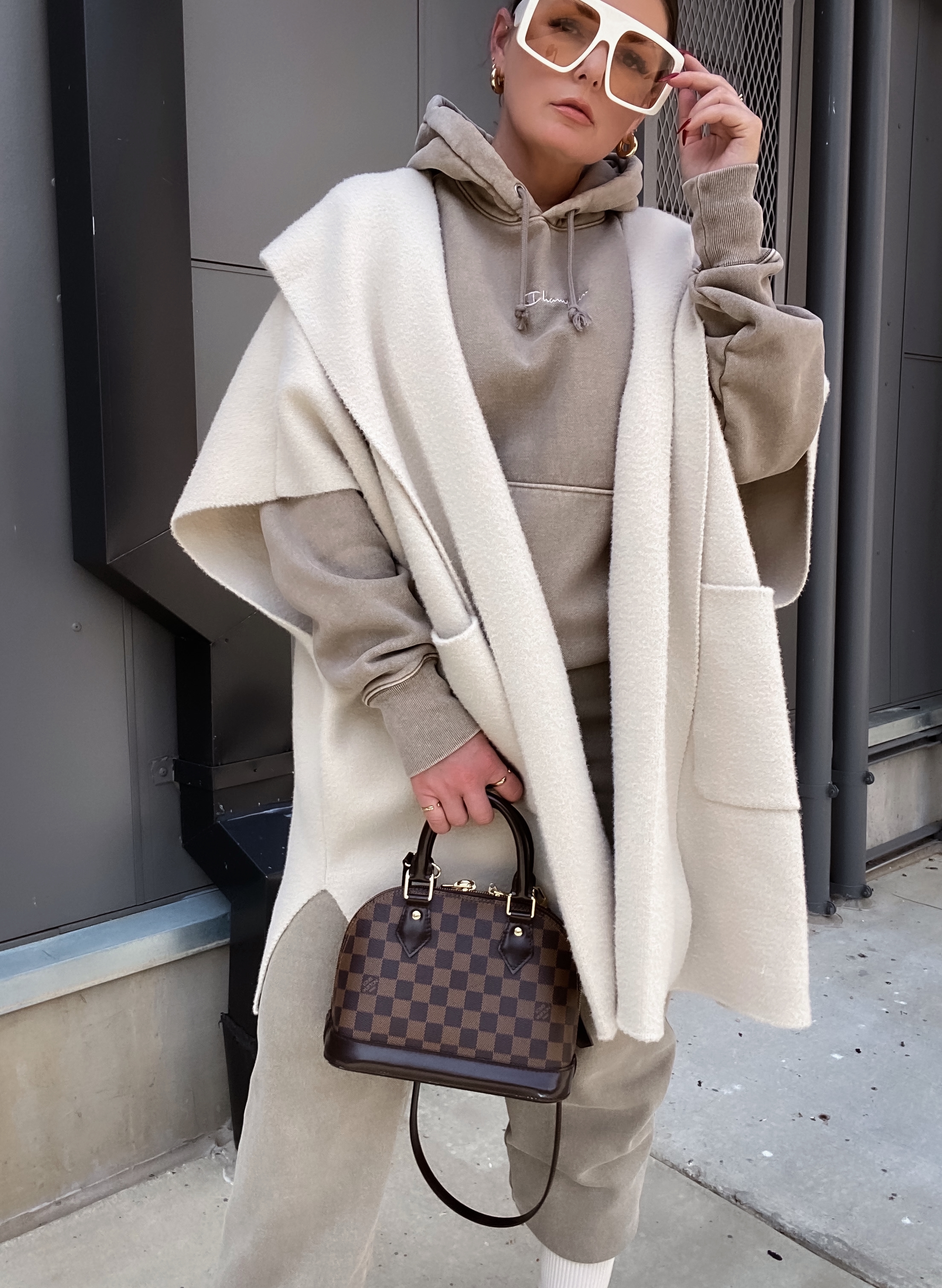 30 FALL OUTFIT IDEAS: http://www.juliamarieb.com/2021/10/03/30-fall-outfit-ideas:-girls-night-out-week/