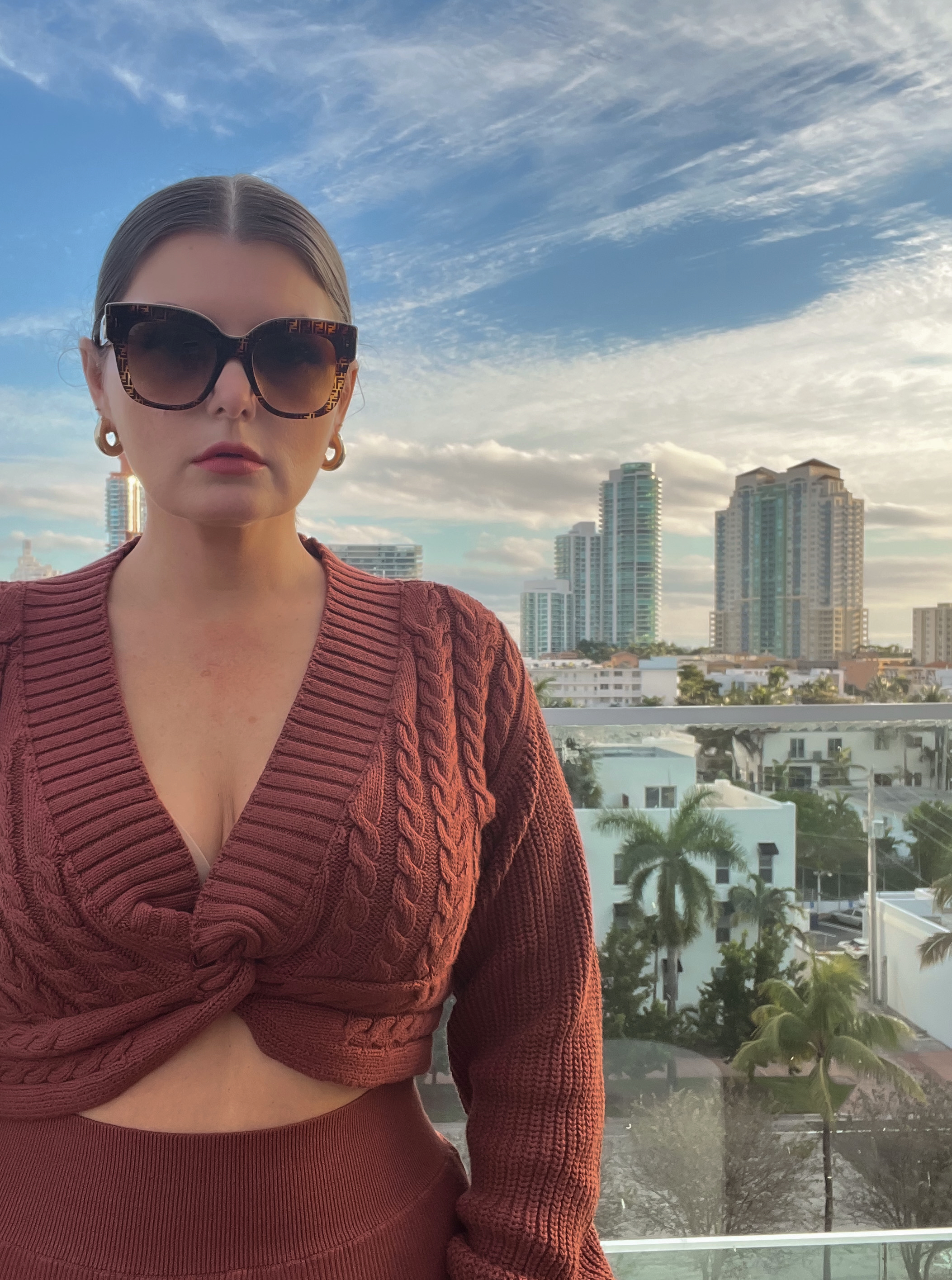 5 MIAMI BEACH VACATION OUTFIT IDEAS: http://www.juliamarieb.com/2022/01/30/what-i-wore:-miami-beach/