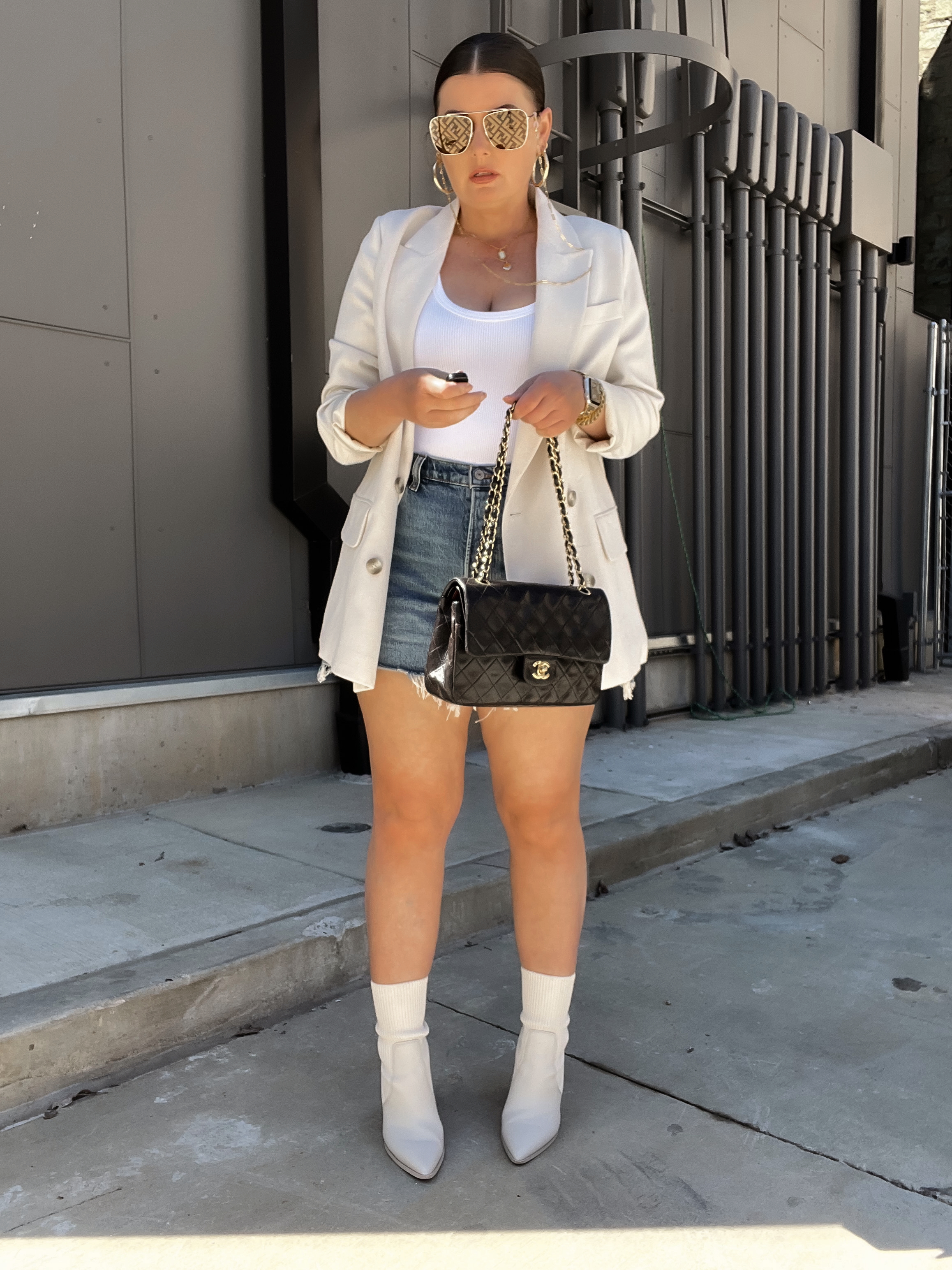 21 SPRING OUTFIT IDEAS: http://www.juliamarieb.com/2022/03/23/21-spring-outfit-ideas:-spring-styling-series-week-3/