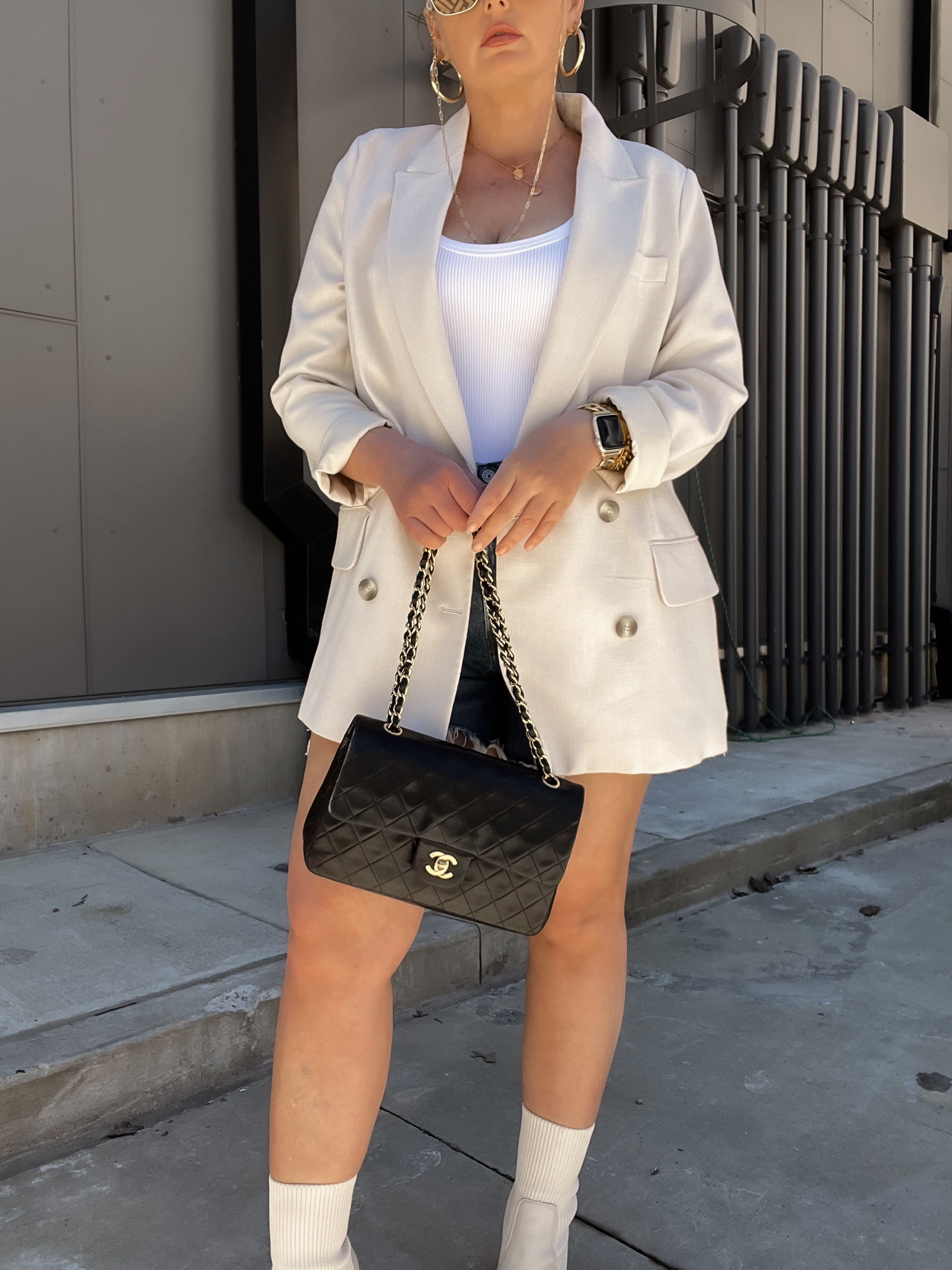 21 SPRING OUTFIT IDEAS: http://www.juliamarieb.com/2022/03/23/21-spring-outfit-ideas:-spring-styling-series-week-3/