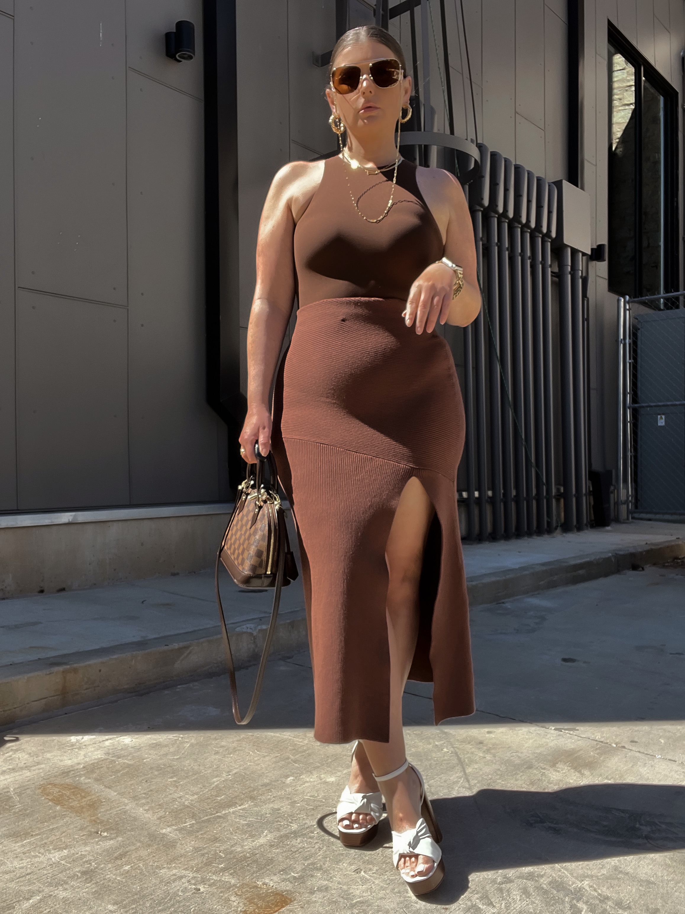 21 SPRING OUTFIT IDEAS: http://www.juliamarieb.com/2022/03/23/21-spring-outfit-ideas:-spring-styling-series-week-3/