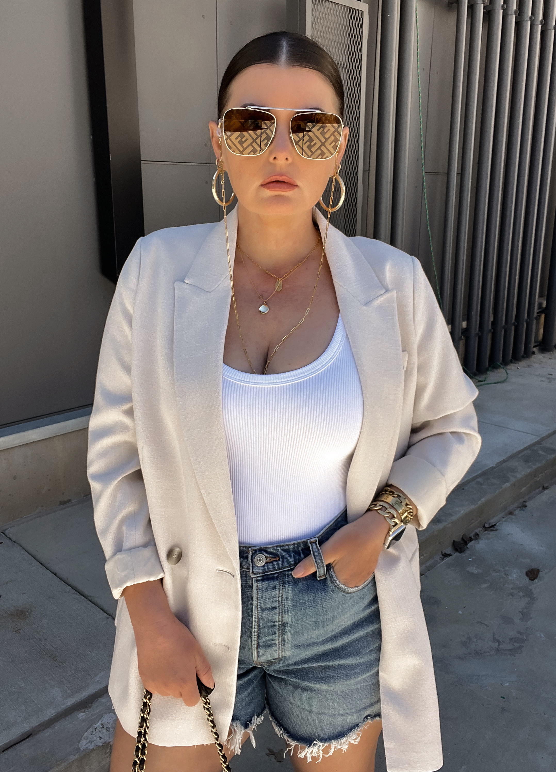 21 SPRING OUTFIT IDEAS: http://www.juliamarieb.com/2022/03/23/21-spring-outfit-ideas:-spring-styling-series-week-3/