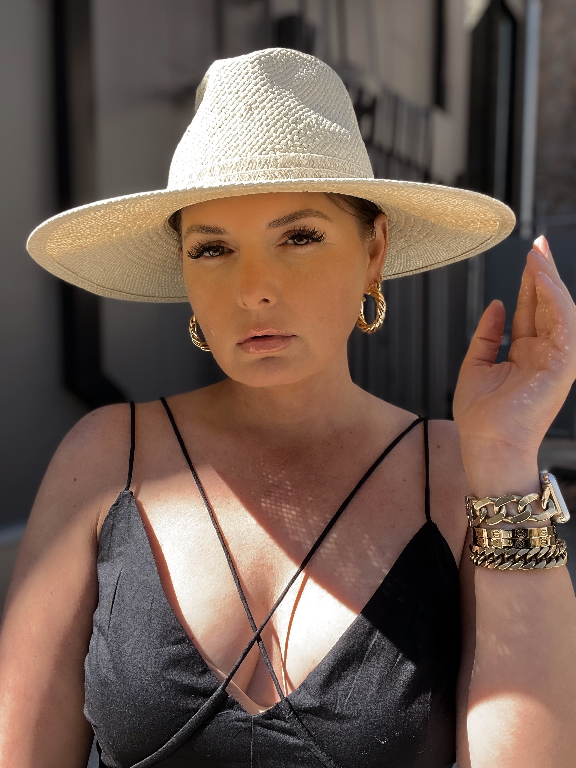 21 SPRING OUTFIT IDEAS: http://www.juliamarieb.com/2022/03/23/21-spring-outfit-ideas:-spring-styling-series-week-3/