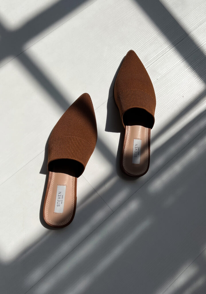 20 FALL OUTFIT IDEAS: http://www.juliamarieb.com/2022/09/02/20-fall-transitional-outfit-ideas:-week-four/