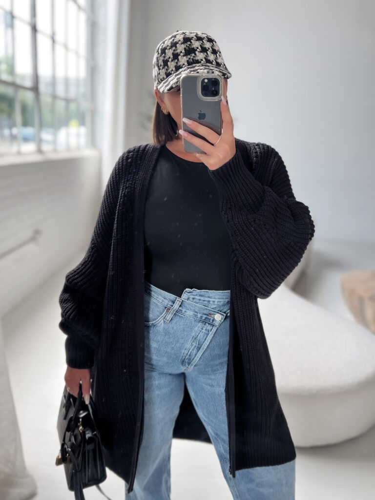 20 FALL OUTFIT IDEAS: http://www.juliamarieb.com/2022/09/02/20-fall-transitional-outfit-ideas:-week-four/