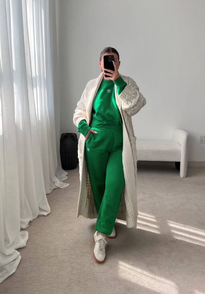 5 FALL OUTFITS WITH ADIDAS