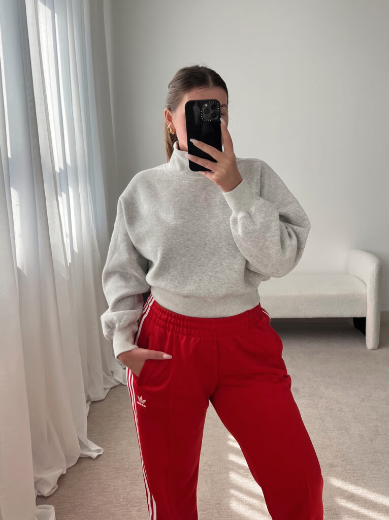 5 FALL OUTFITS WITH ADIDAS