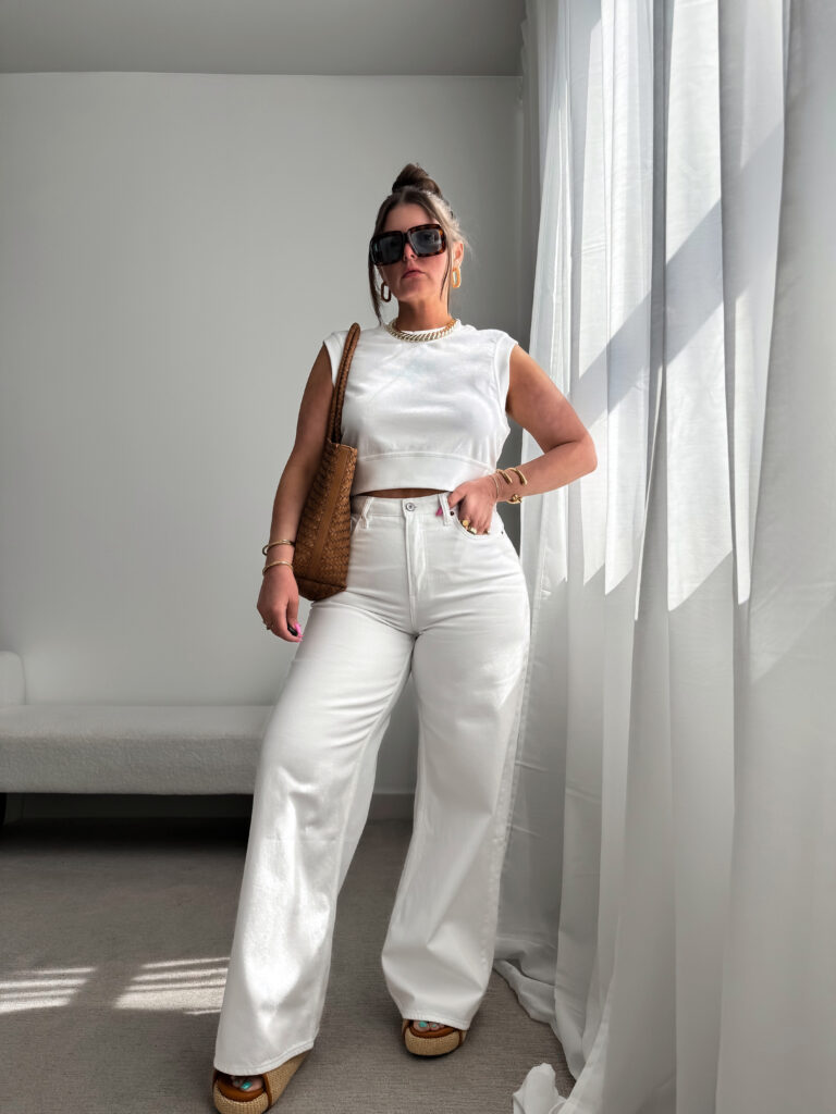 WHITE OUTFITS FOR SUMMER http://www.juliamarieb.com/2024/04/01/white-outfits:-spring-outfits/