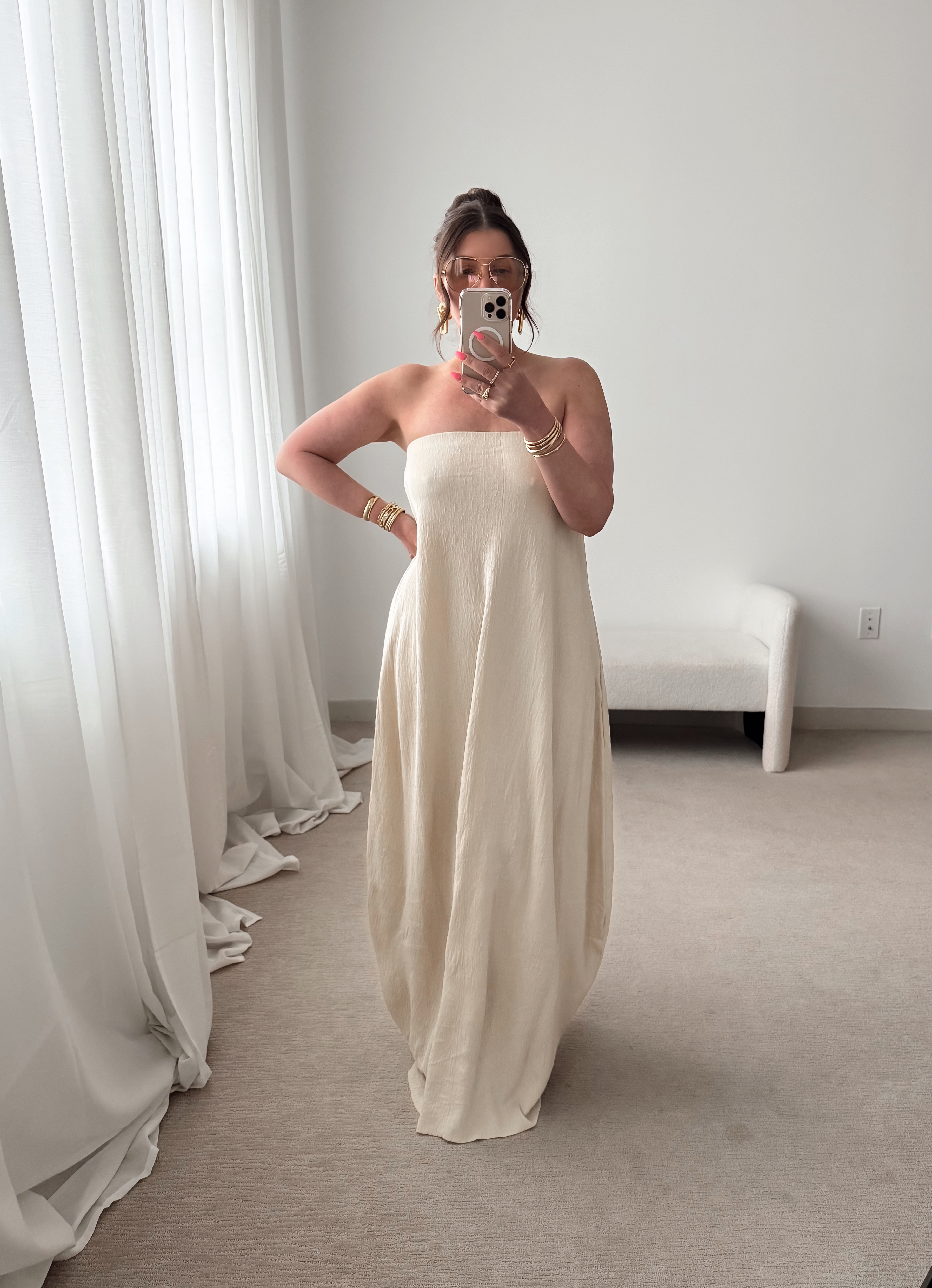 4 WHITE DRESSES FOR SPRING AND SUMMER https://www.juliamarieb.com/2025/04/30/4-white-dresses-for-spring-and-summer/