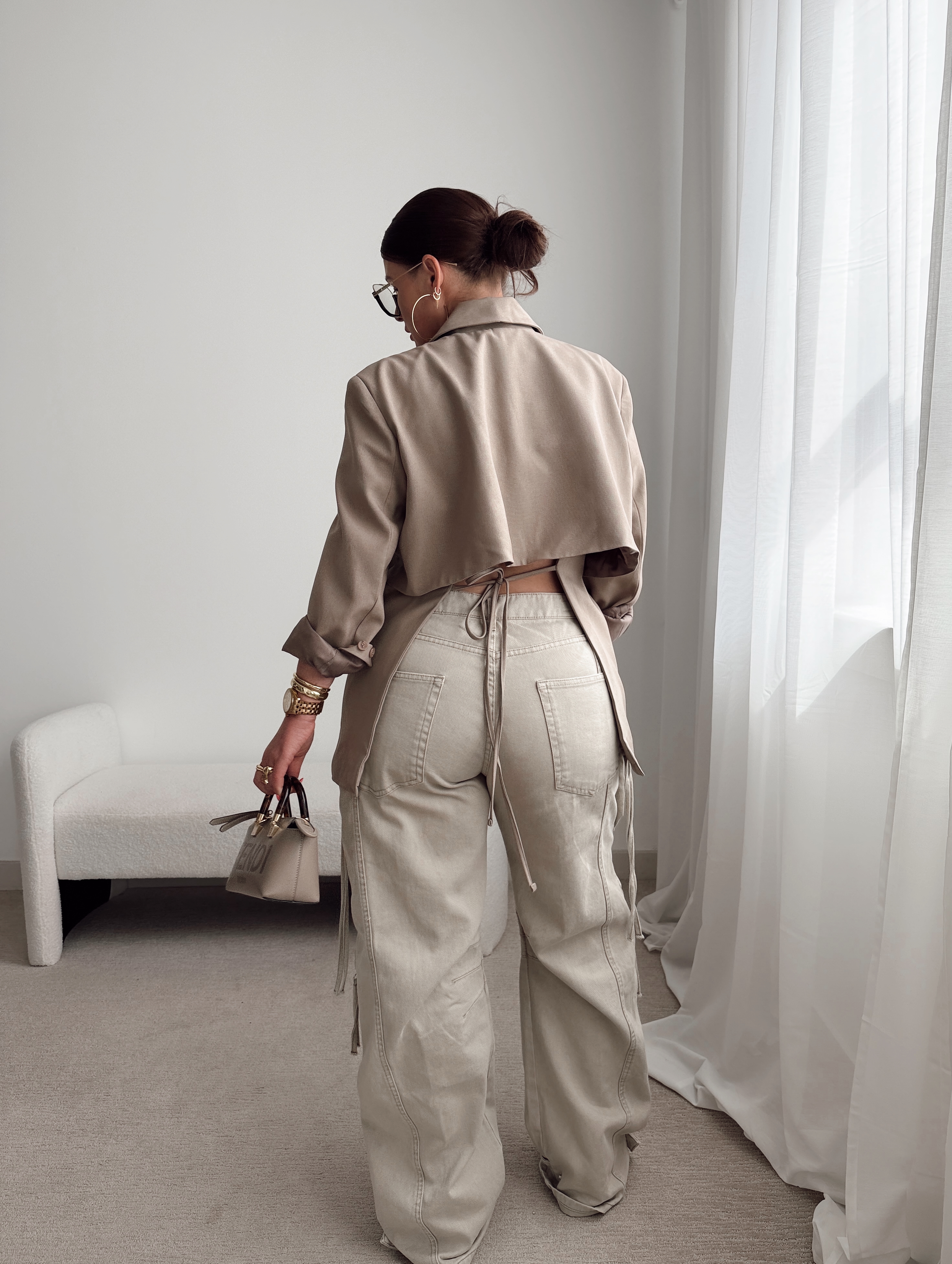 6 WAYS TO STYLE CARGO JEANS FOR SPRING https://www.juliamarieb.com/2025/04/21/6-ways-to-style-zara-cargo-jeans/