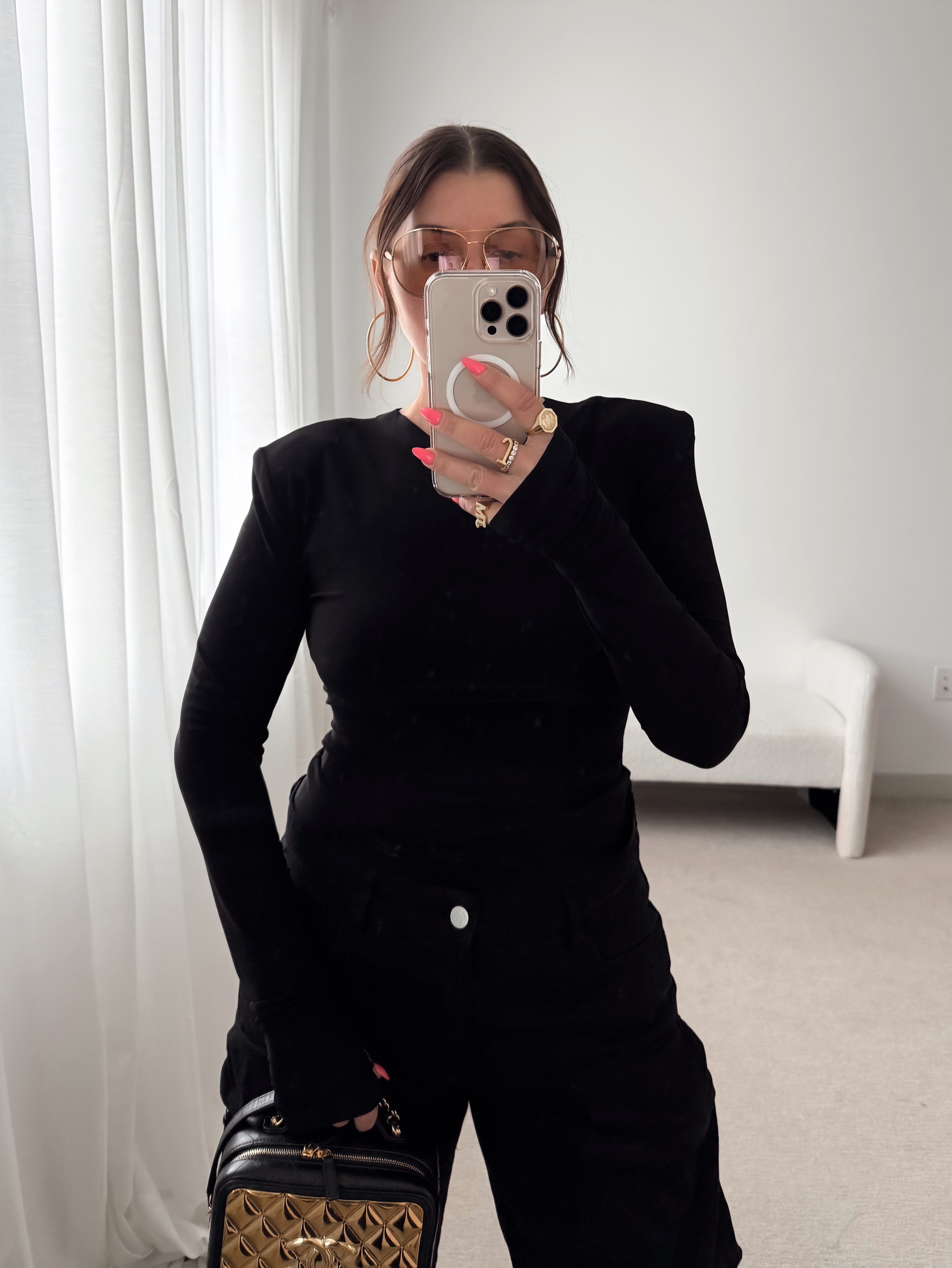 6 WAYS TO STYLE CARGO JEANS FOR SPRING https://www.juliamarieb.com/2025/04/21/6-ways-to-style-zara-cargo-jeans/