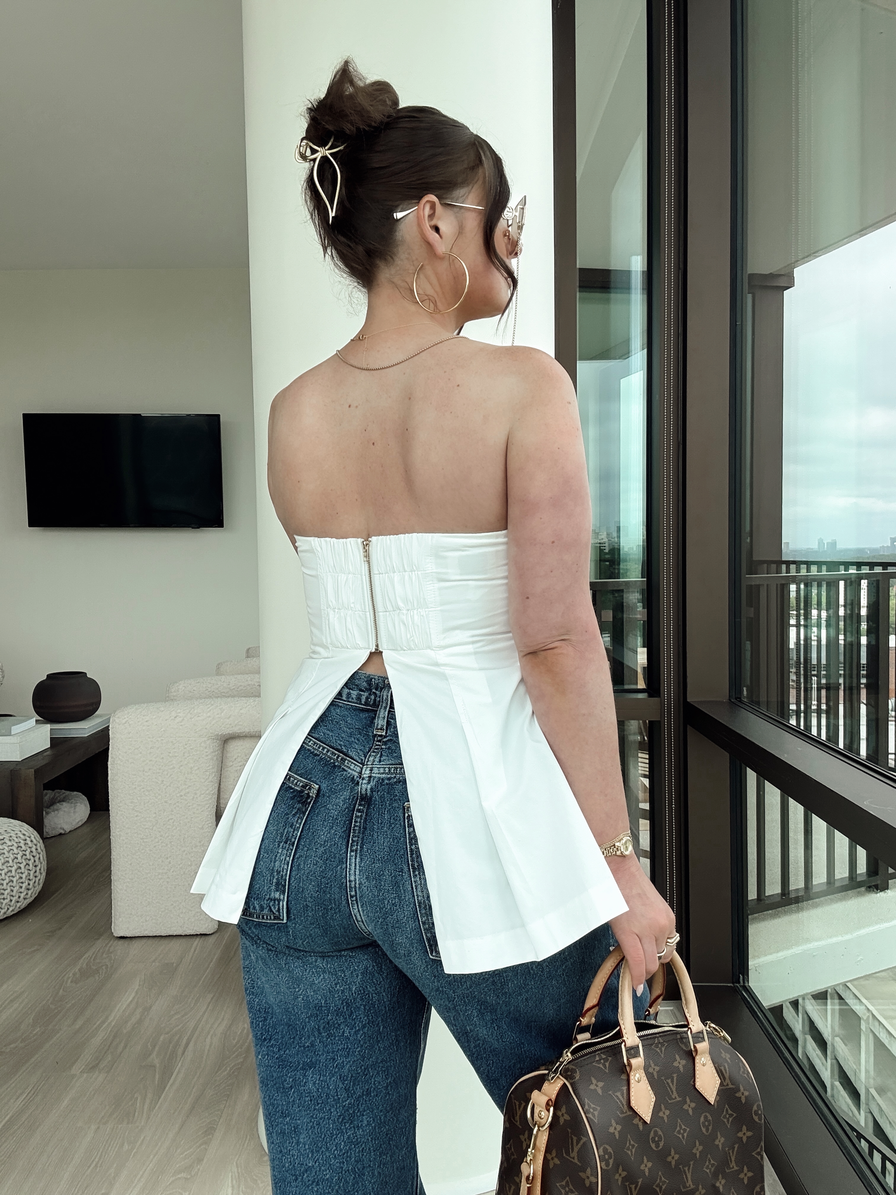 8 WAYS TO STYLE DENIM https://www.juliamarieb.com/2025/07/28/auto-draft/