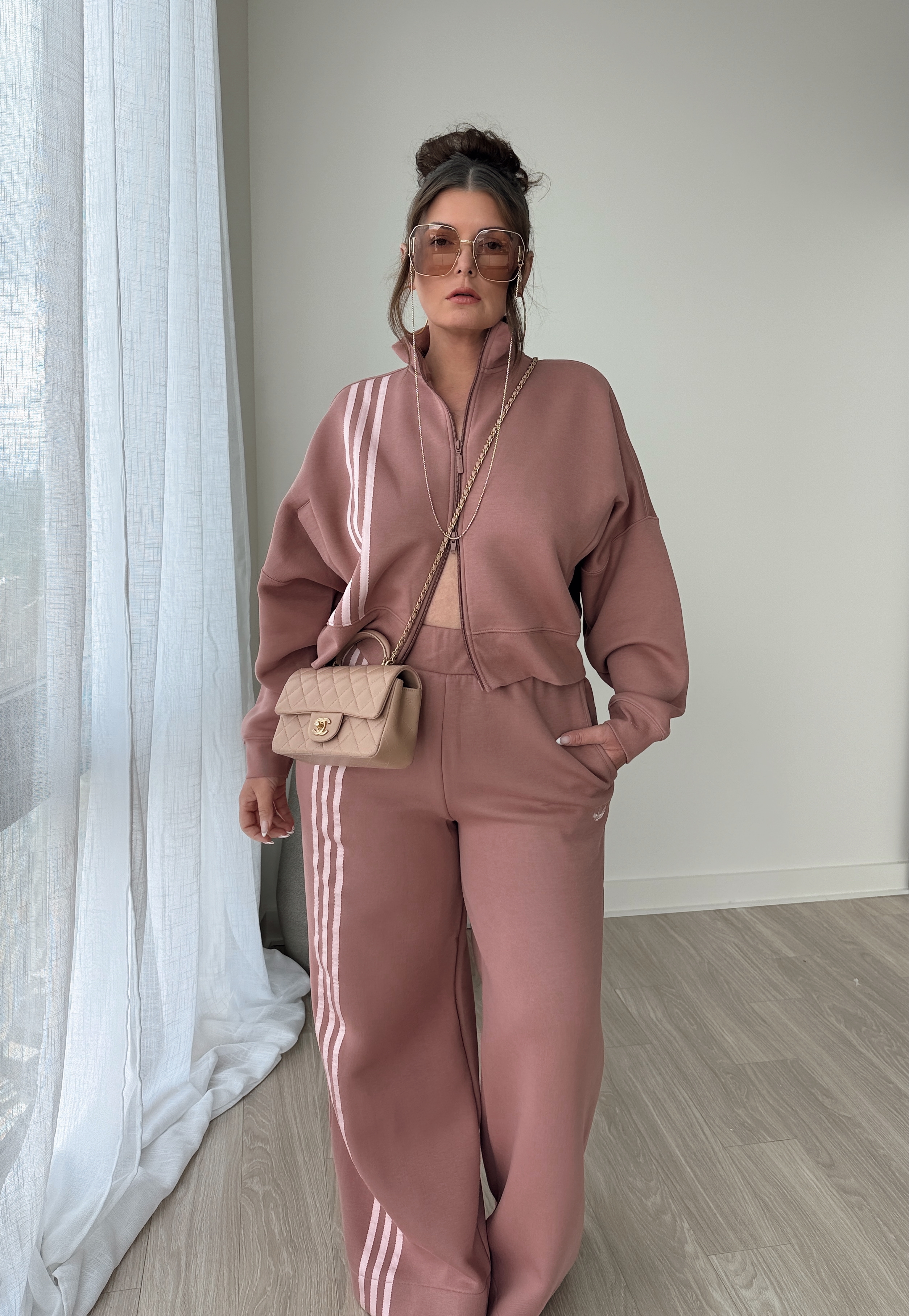 Sweatsuit of the Season: One Set, Multiple Colors for Fall 2025 https://www.juliamarieb.com/2025/08/31/sweatsuit-of-the-season-one-set-multiple-colors-for-fall-2025/