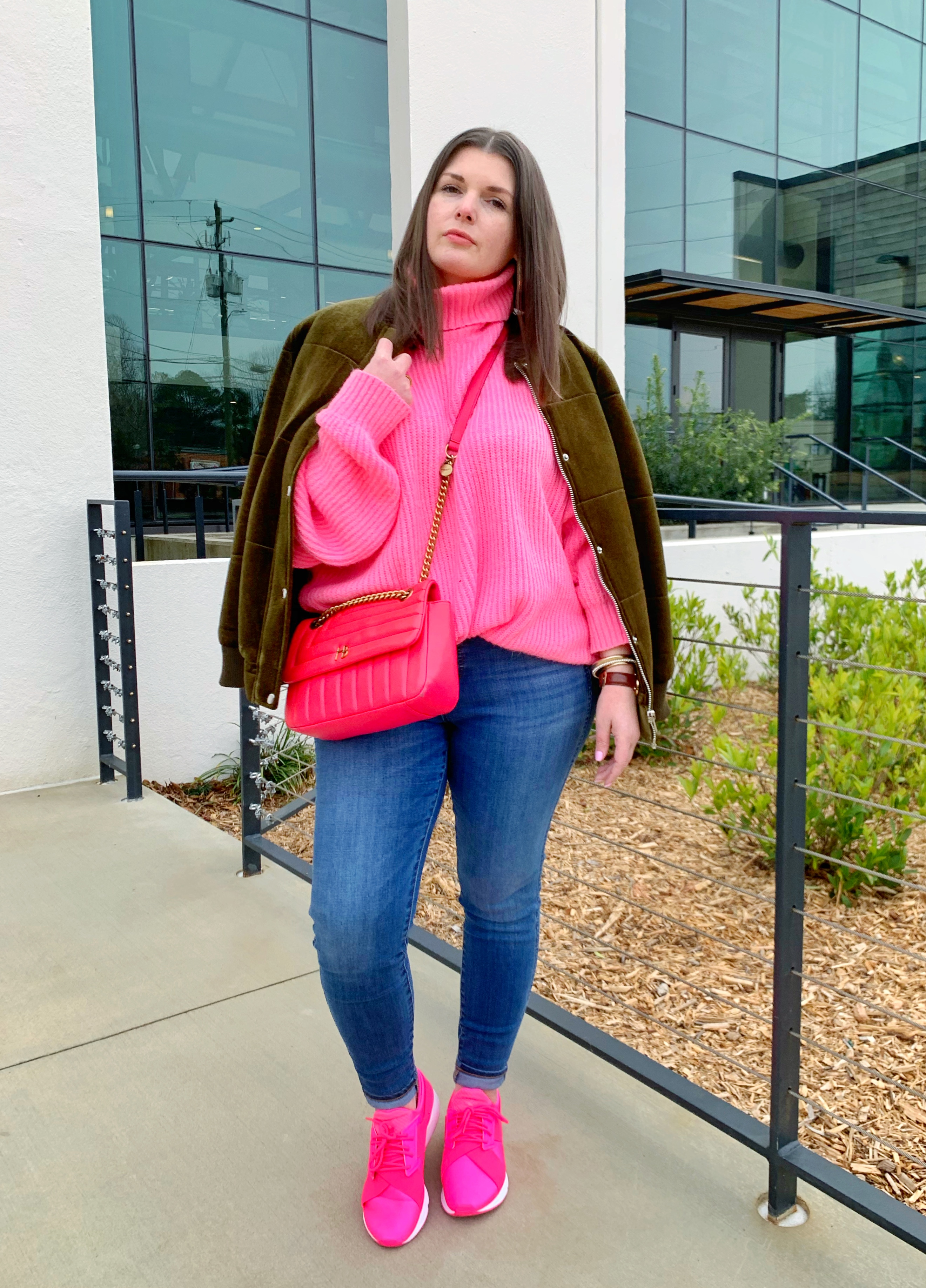 WINTER OUTFIT NEON PINK SWEATER julia.marie.b