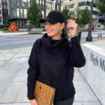 FALL OUTFIT: ALL BLACK http://www.juliamarieb.com/2019/10/15/fall-outfit:-black-sweater-+-black-leather-leggings/ @julia.marie.b