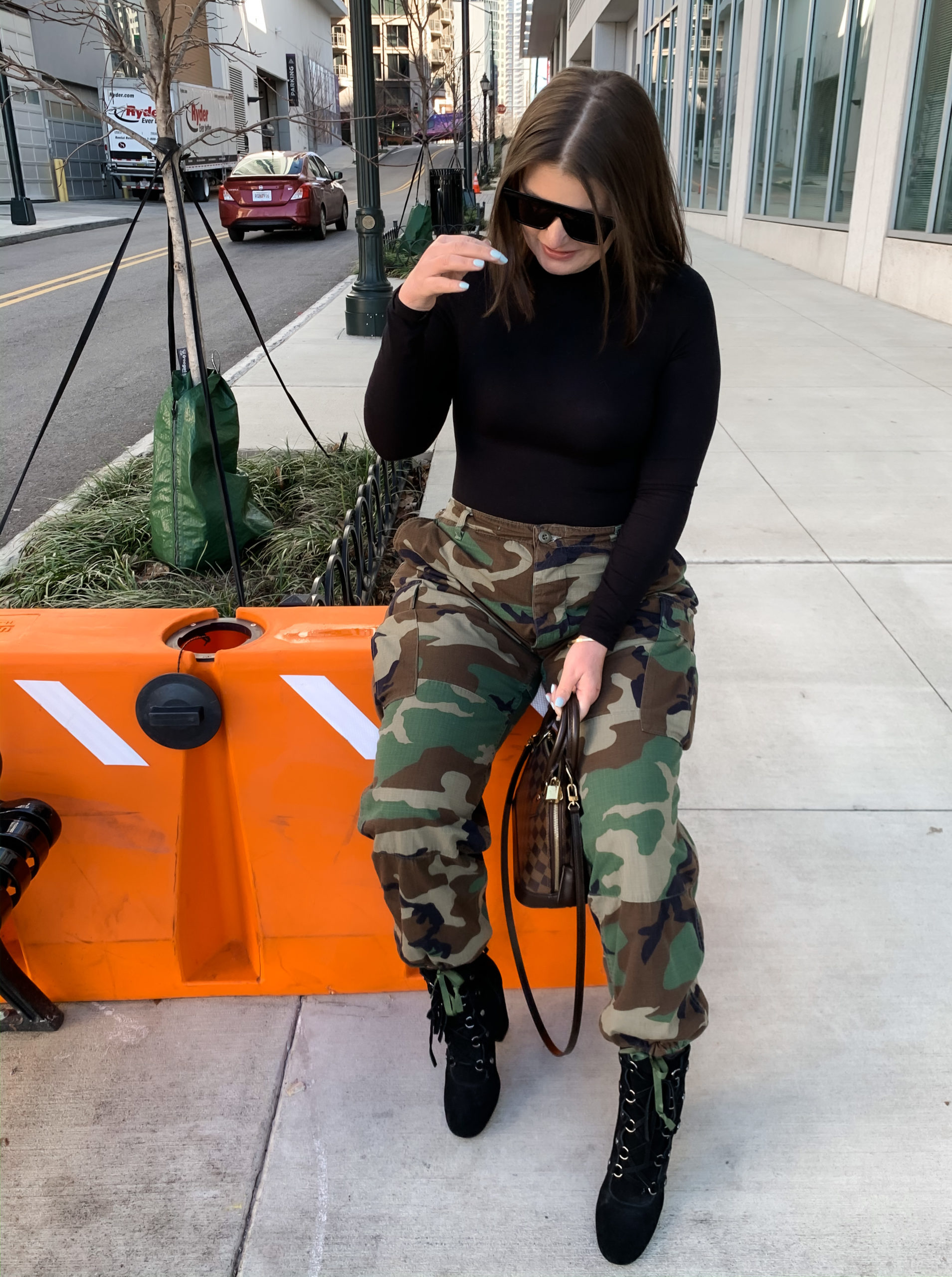 WHEN IN DOUBT, THRIFT IT! | FALL STREET STYLE OUTFIT: MILITARY CAMO PANTS