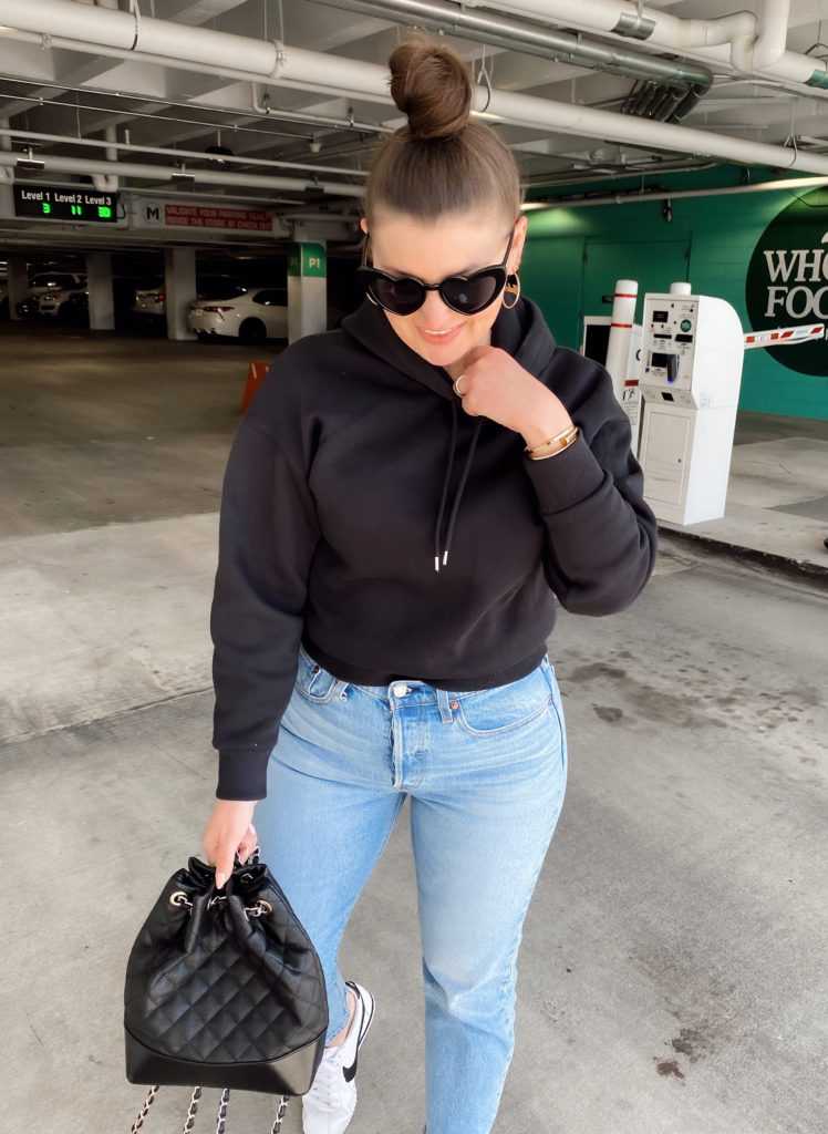 EVERLANE REVIEW: RENEW HOODIE + LEVI'S WEDGIE JEANS