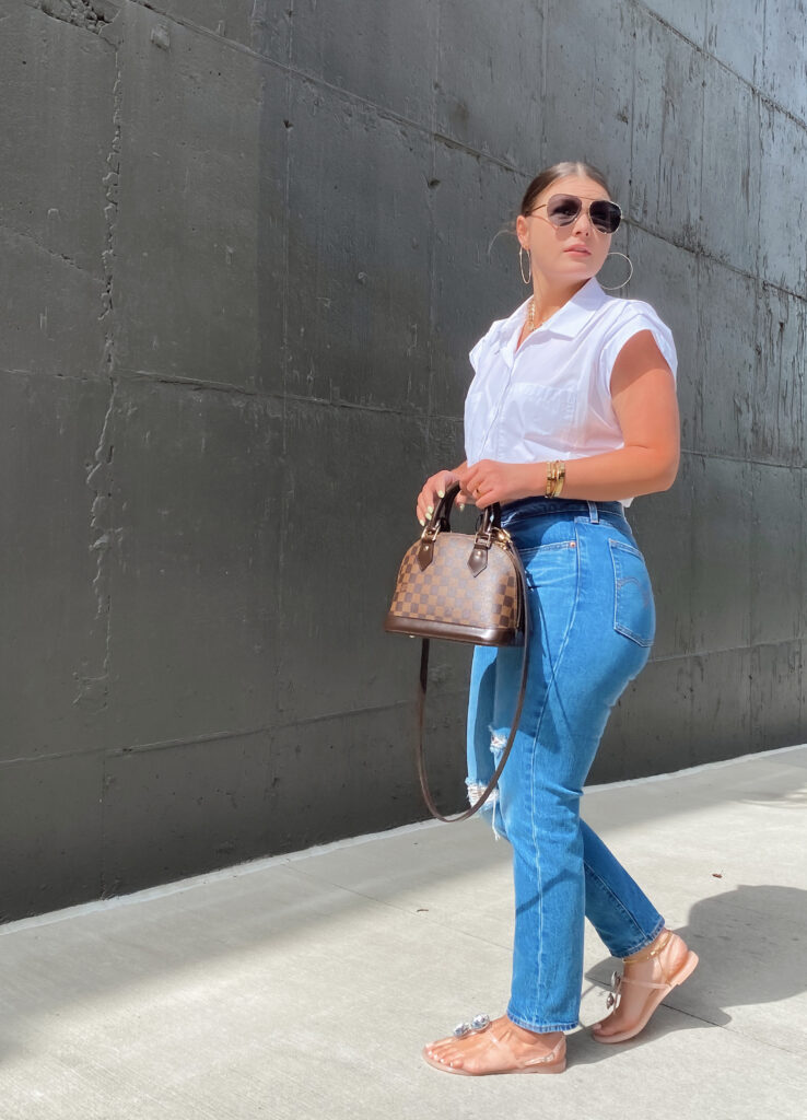 5 WAYS TO WEAR LEVI'S WEDGIE JEANS FOR SUMMER | THE RULE OF 5