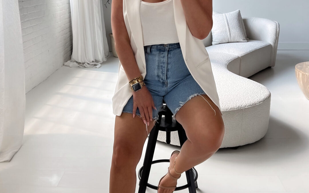 5 DENIM & WHITE OUTFITS