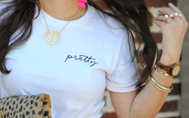 HOW TO STYLE INITIAL NECKLACES