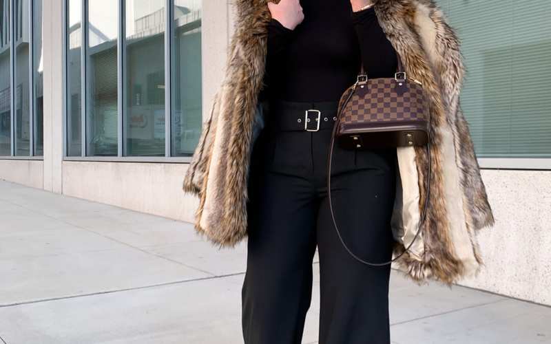 QUALITY OVER QUANTITY | CHIC WORKWEAR: HIGH WAIST WIDE LEG TROUSERS