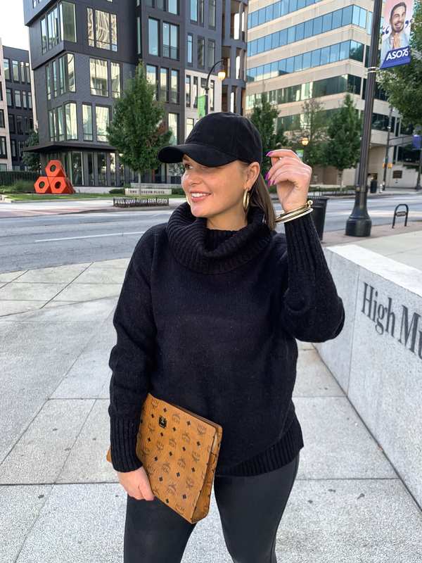 FALL OUTFIT: BLACK SWEATER + BLACK LEATHER LEGGINGS