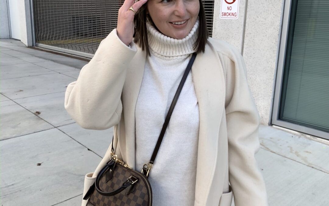 YOU DON’T NEED A NEW OUTFIT, YOU NEED TO RESTYLE SOMETHING IN YOUR CLOSET | WINTER OUTFIT: HOW TO STYLE A SWEATER DRESS