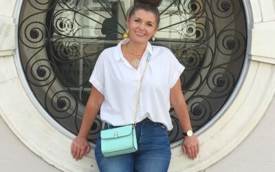 VLOG: CLOSET ORGANIZING TIPS